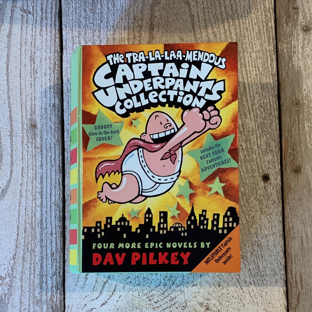 Scholastic Captain Underpants Collection - Red, Yellow, Black